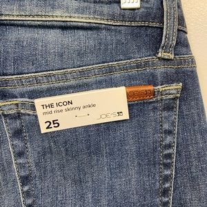 Joe’s Ferra 25 jeans